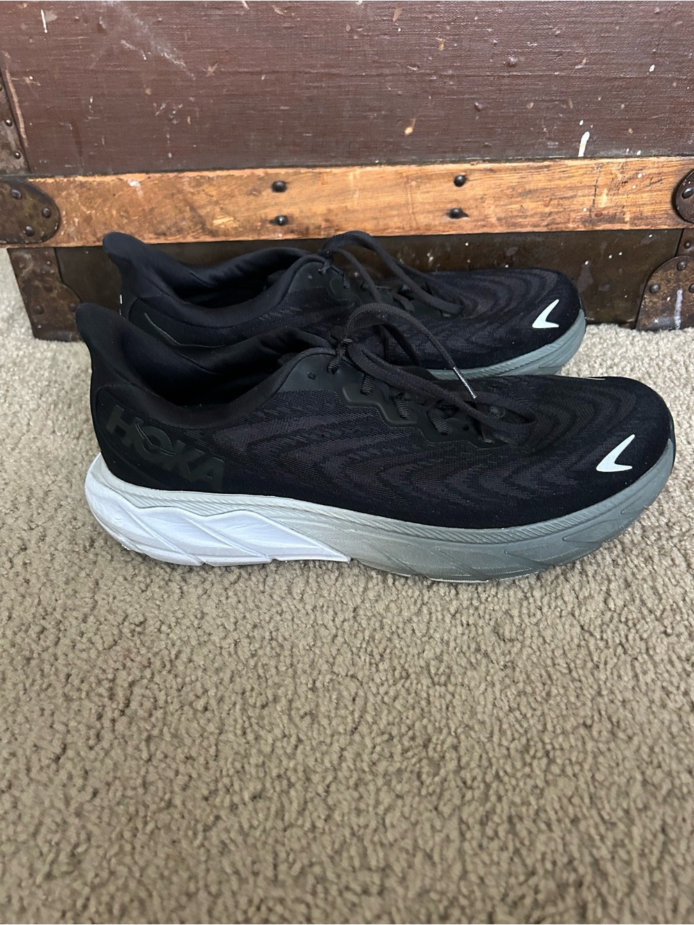 Hoka Men's Black and Gray Athletic Running Shoes
